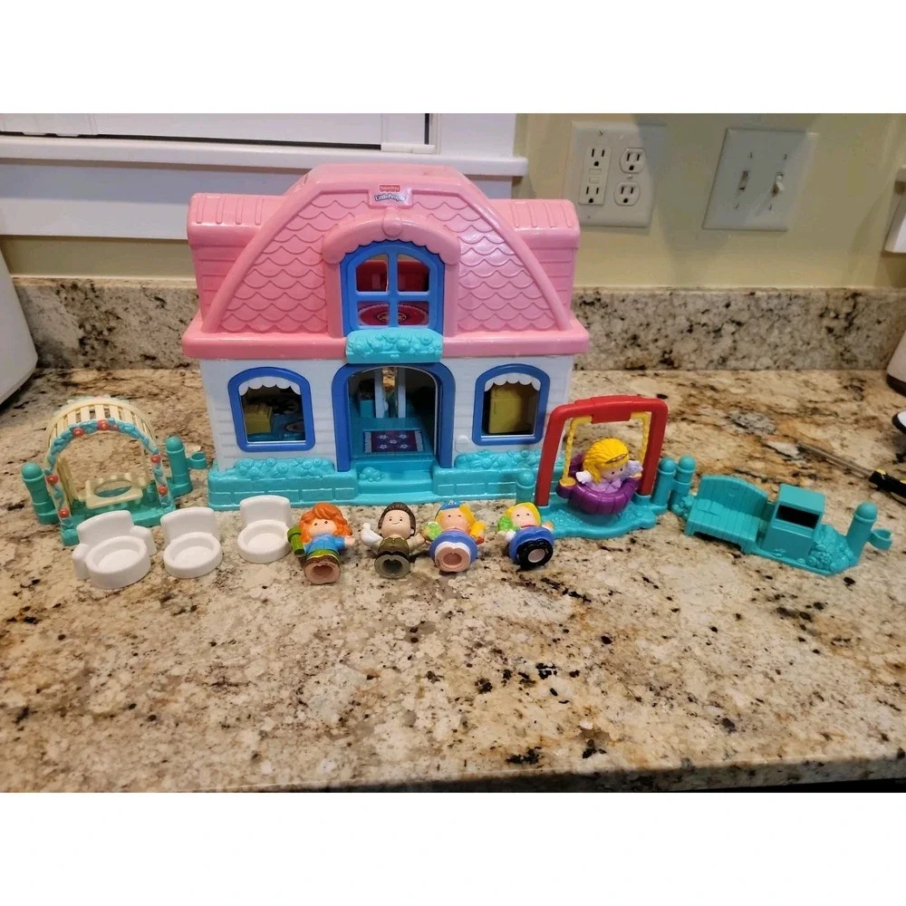 Vintage Fisher Price Little People Sweet Sounds Doll House Tested Works Figures